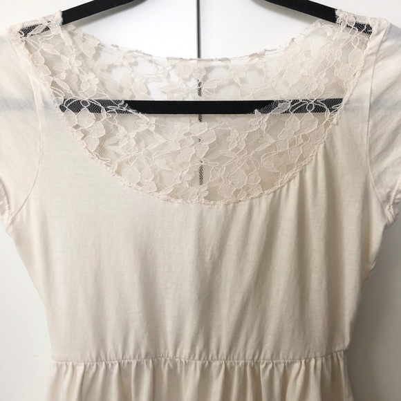 Uo Cream lace back peplum top - Picture 3 of 11